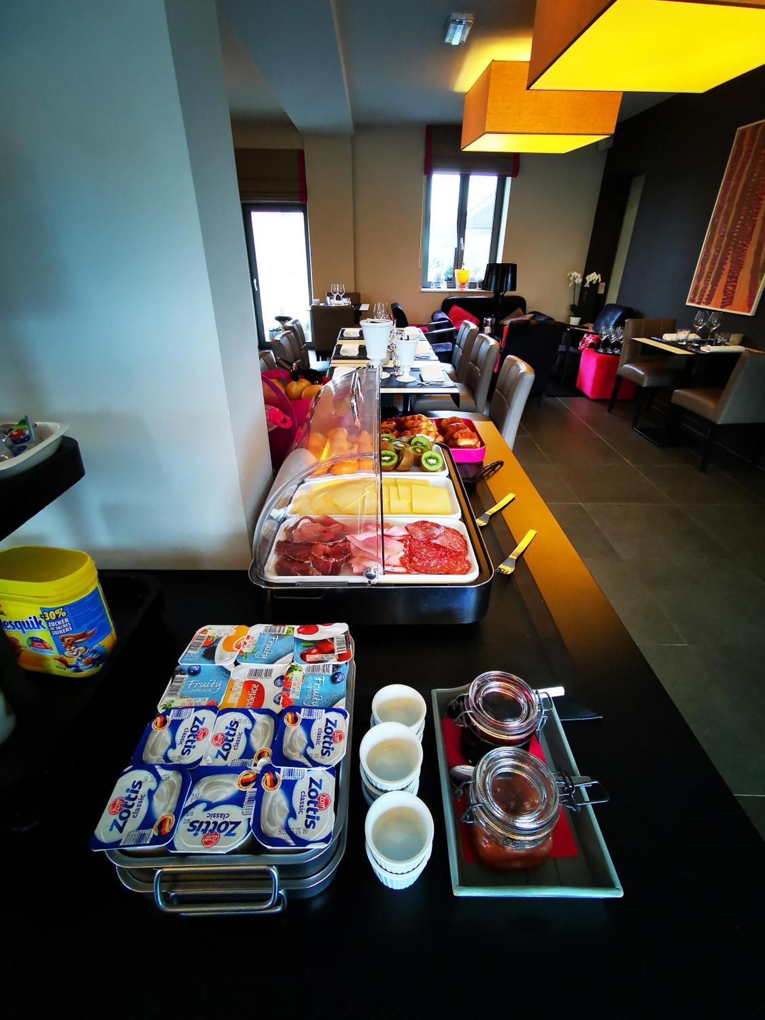 Durbuy O Restaurant Hotel Екстериор снимка